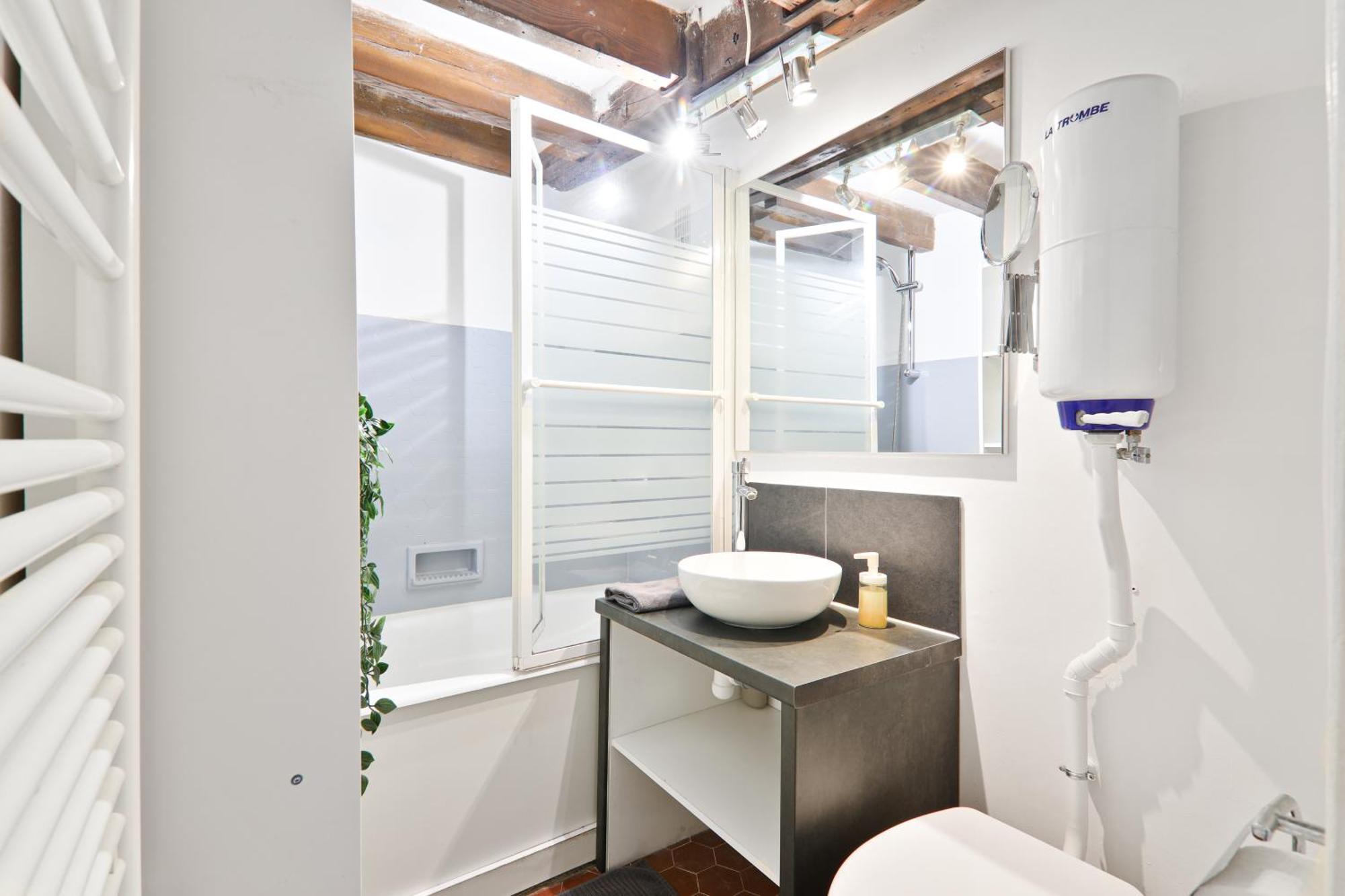Appartement Quartier Saint-michel Notre-dame 4 Free Netflix Parijs